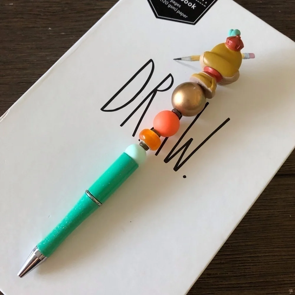 Disney Doorables: Robin Hood: Sir Hiss handmade beaded pen